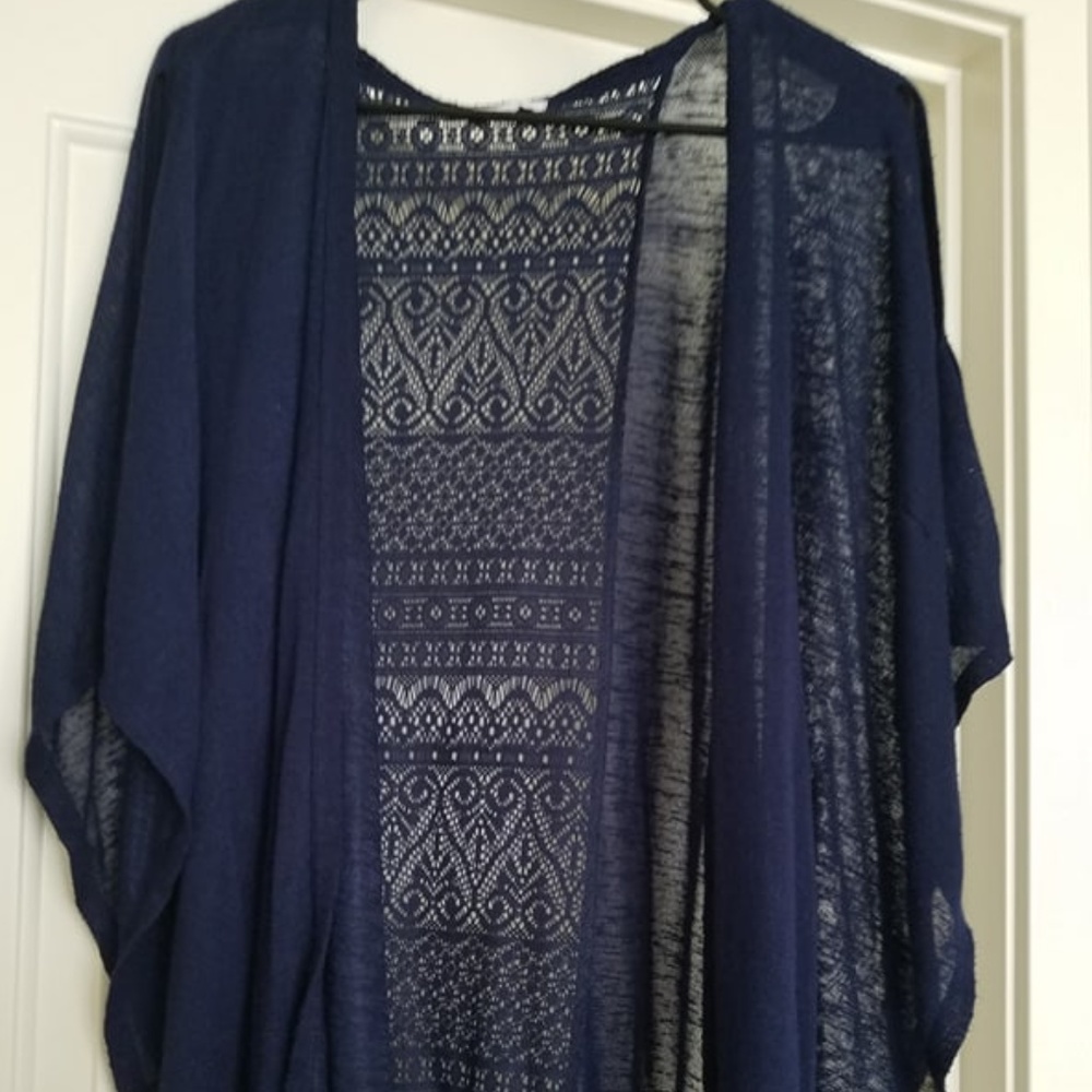 Dark Blue lace cardigan cut out sleeve flowy